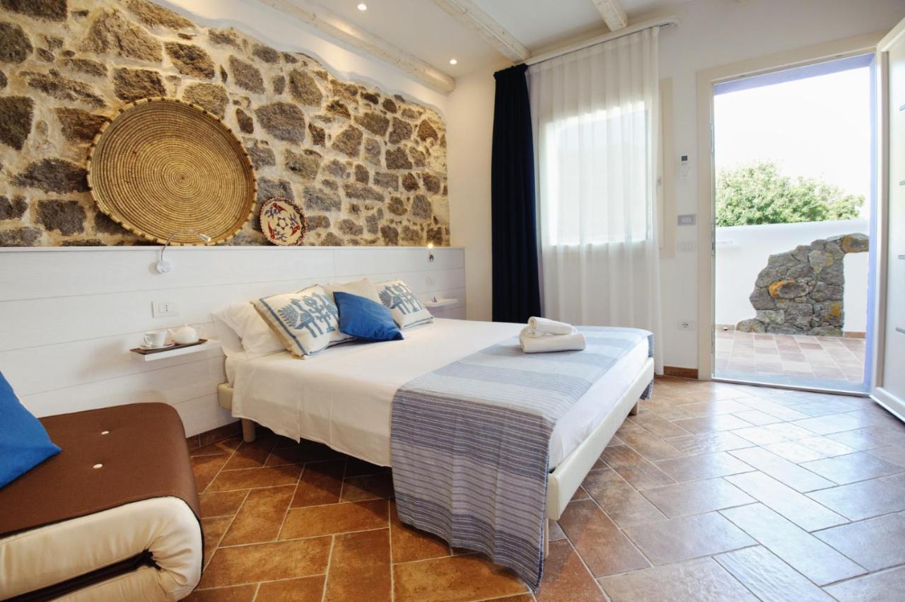 B&B La Roccia Кастельсардо Экстерьер фото